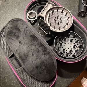 Dyson Accessories and Case